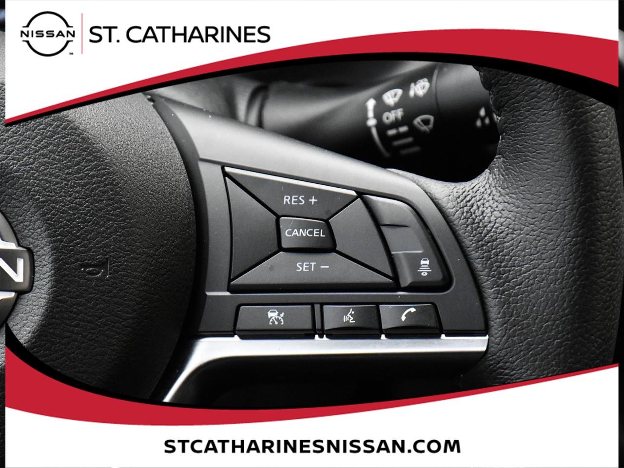 2024 Nissan Kicks SV Photo