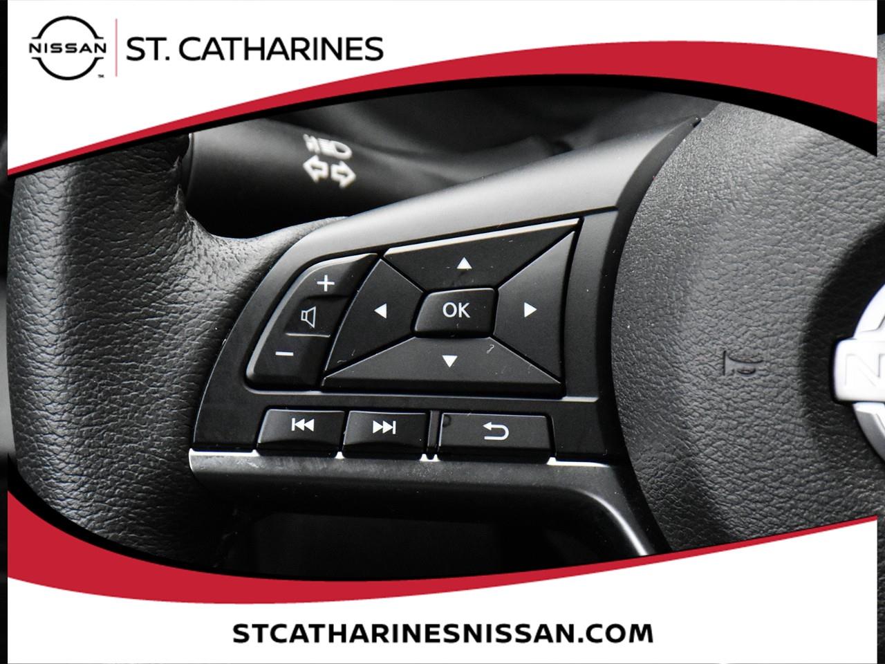 2024 Nissan Kicks SV Photo