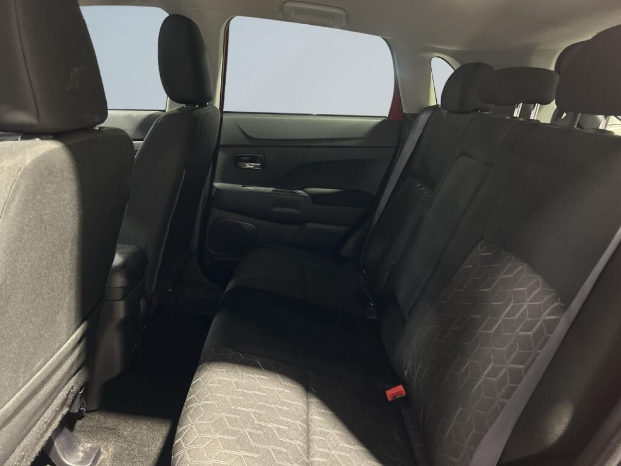 2024 Mitsubishi RVR AWD/Back up Cam/ Heated Seats/Bluetooth/No acciden Photo