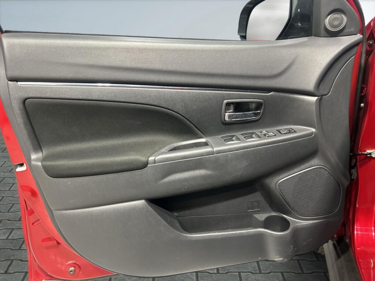 2024 Mitsubishi RVR AWD/Back up Cam/ Heated Seats/Bluetooth/No acciden Photo