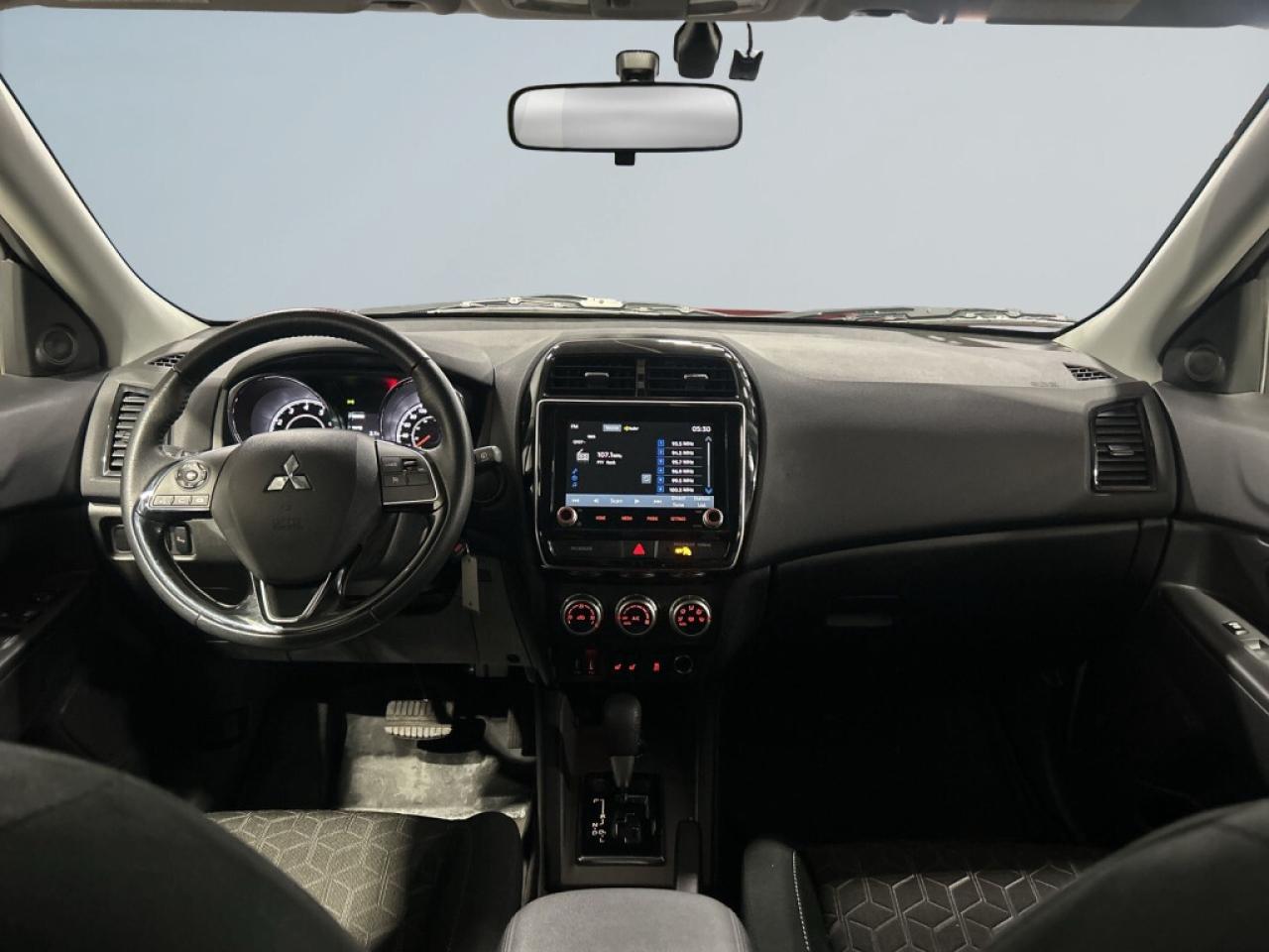 2024 Mitsubishi RVR AWD/Back up Cam/ Heated Seats/Bluetooth/No acciden Photo