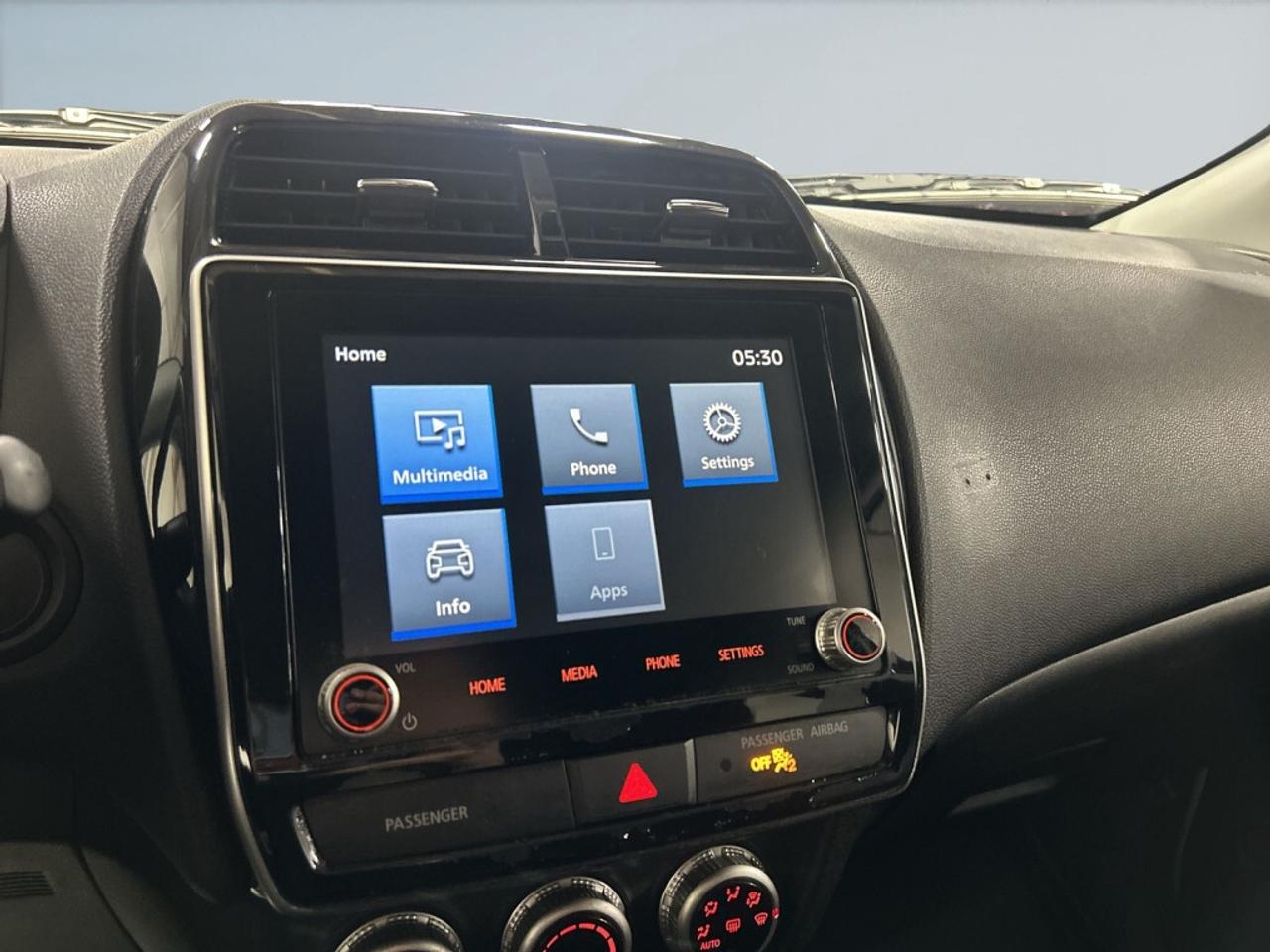 2024 Mitsubishi RVR AWD / CLEAN CARFAX / Back up Cam / Heated Seats / Photo