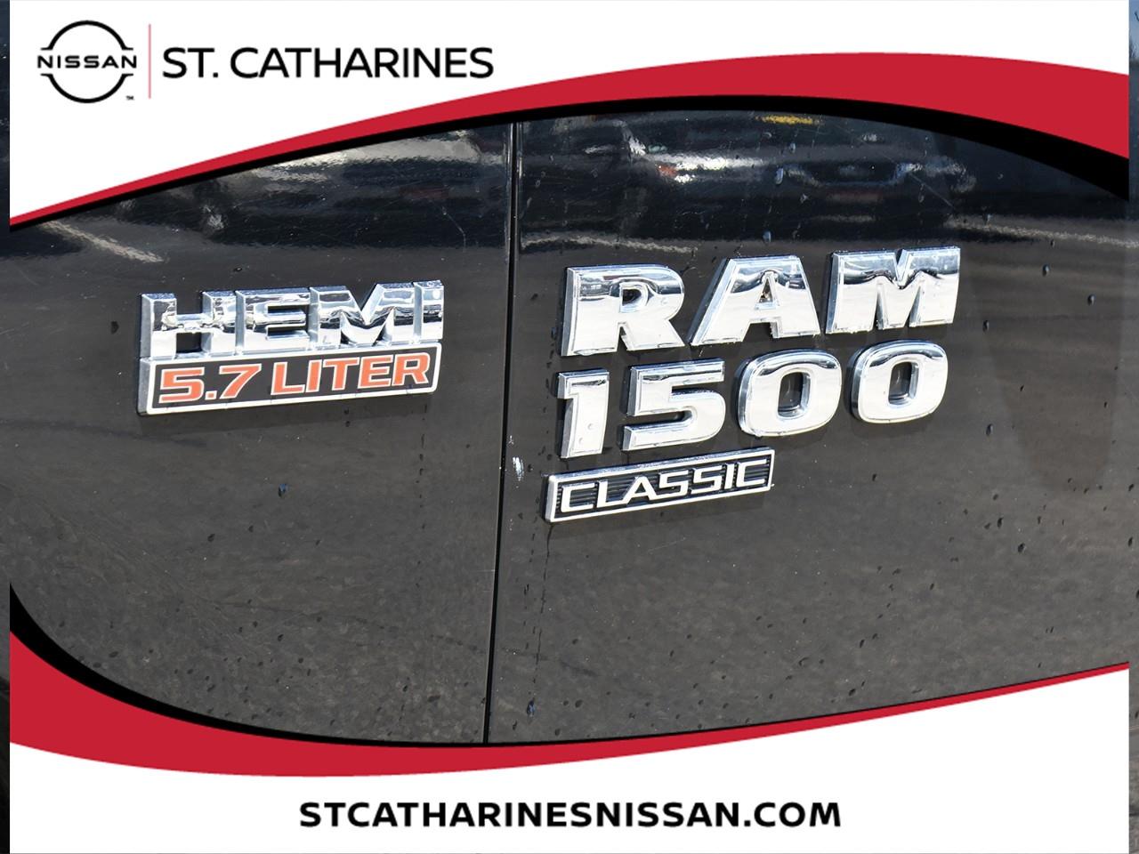 2022 RAM 1500 Classic SLT Photo3