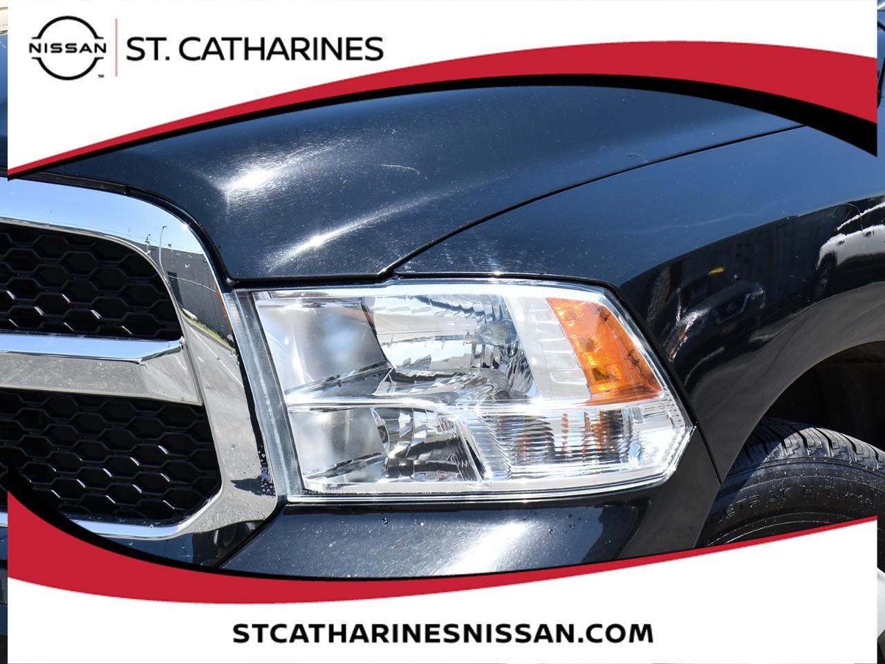 2022 RAM 1500 Classic SLT Photo2
