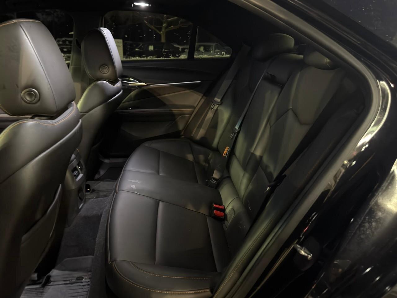 2023 Cadillac CT4 SportONE-OWNER, ACCIDENT-FREE, AWD, CARPLAY, SUNRO Photo