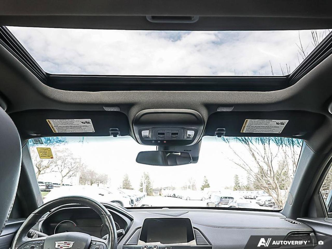 2023 Cadillac CT4 SportONE-OWNER, ACCIDENT-FREE, AWD, CARPLAY, SUNRO Photo