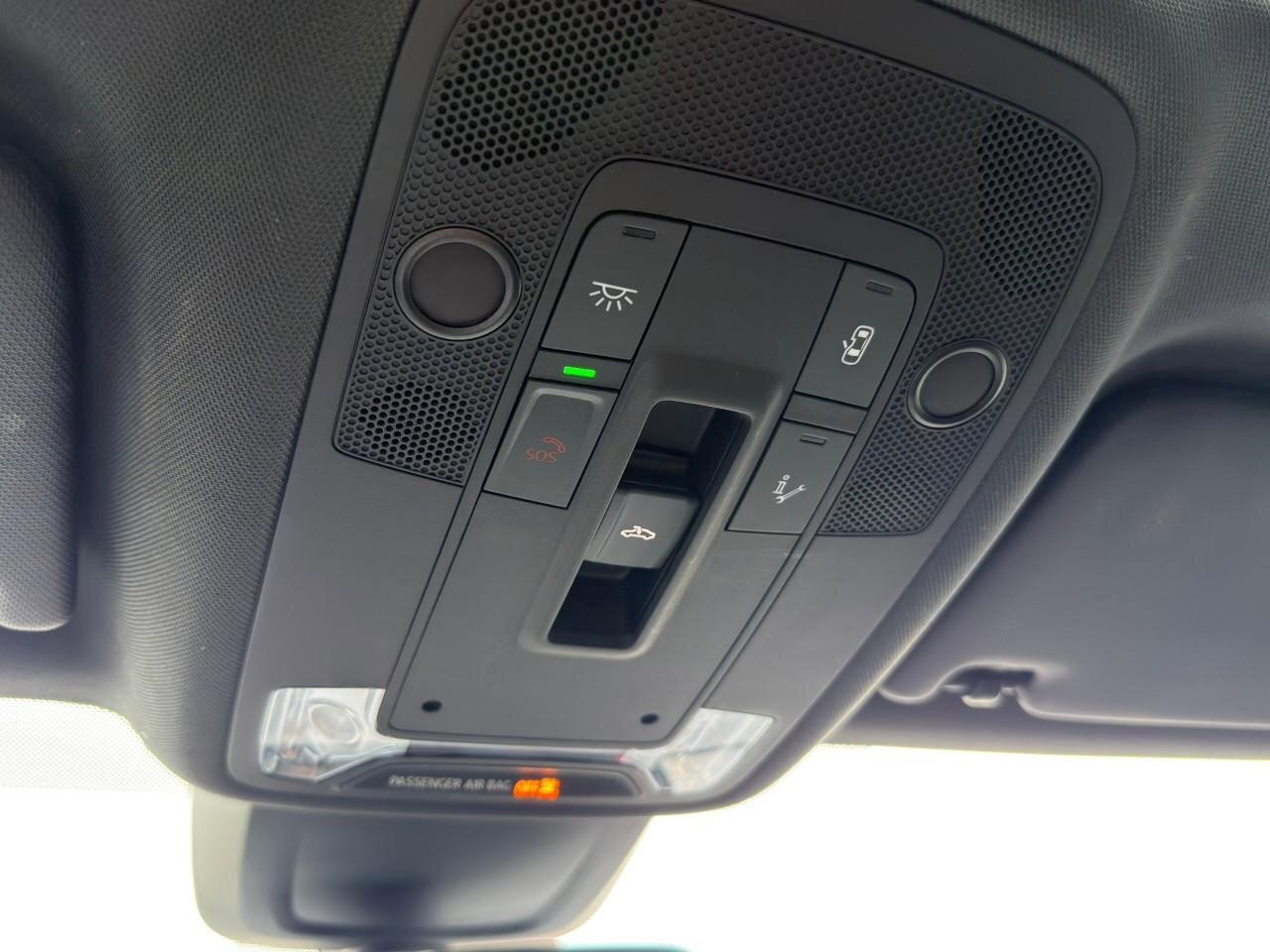 2022 Audi A3 ProgressivONE-OWNER, ACCIDENT-FREE, AWD, SUNROOF, Photo