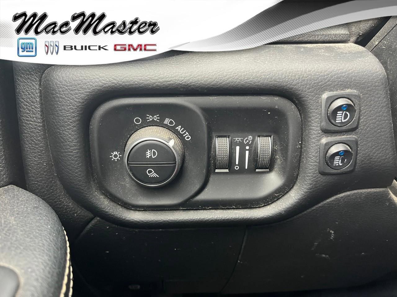 2020 RAM 2500 Big HornBIG HORN, 6.4L HEMI V8, 4X4 CREW CAB 6'4 B Photo