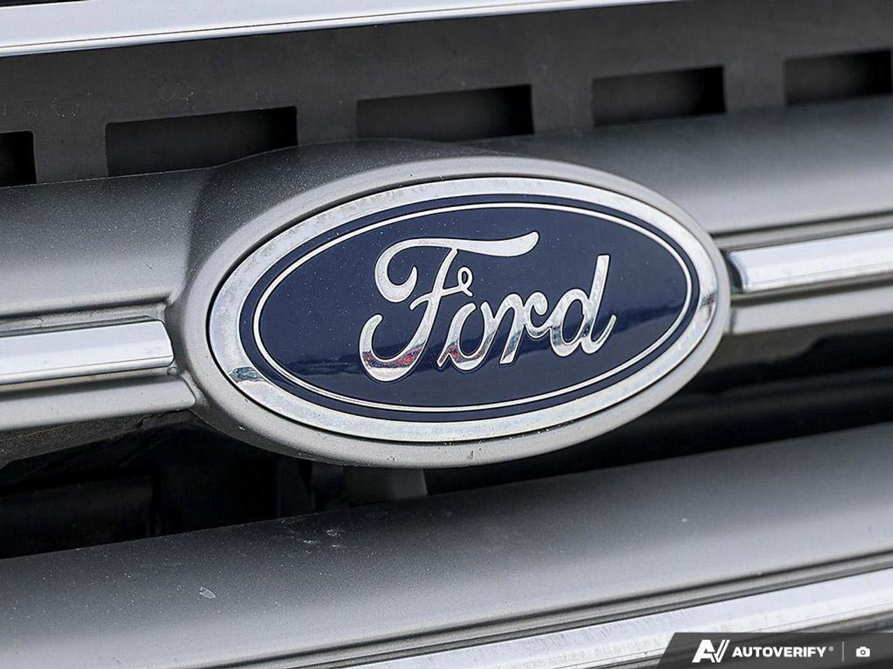 2019 Ford Escape SELSEL, 1.5 L 4 CYLINDER, AWD, ALLOYS, SNOWS, LOW Photo