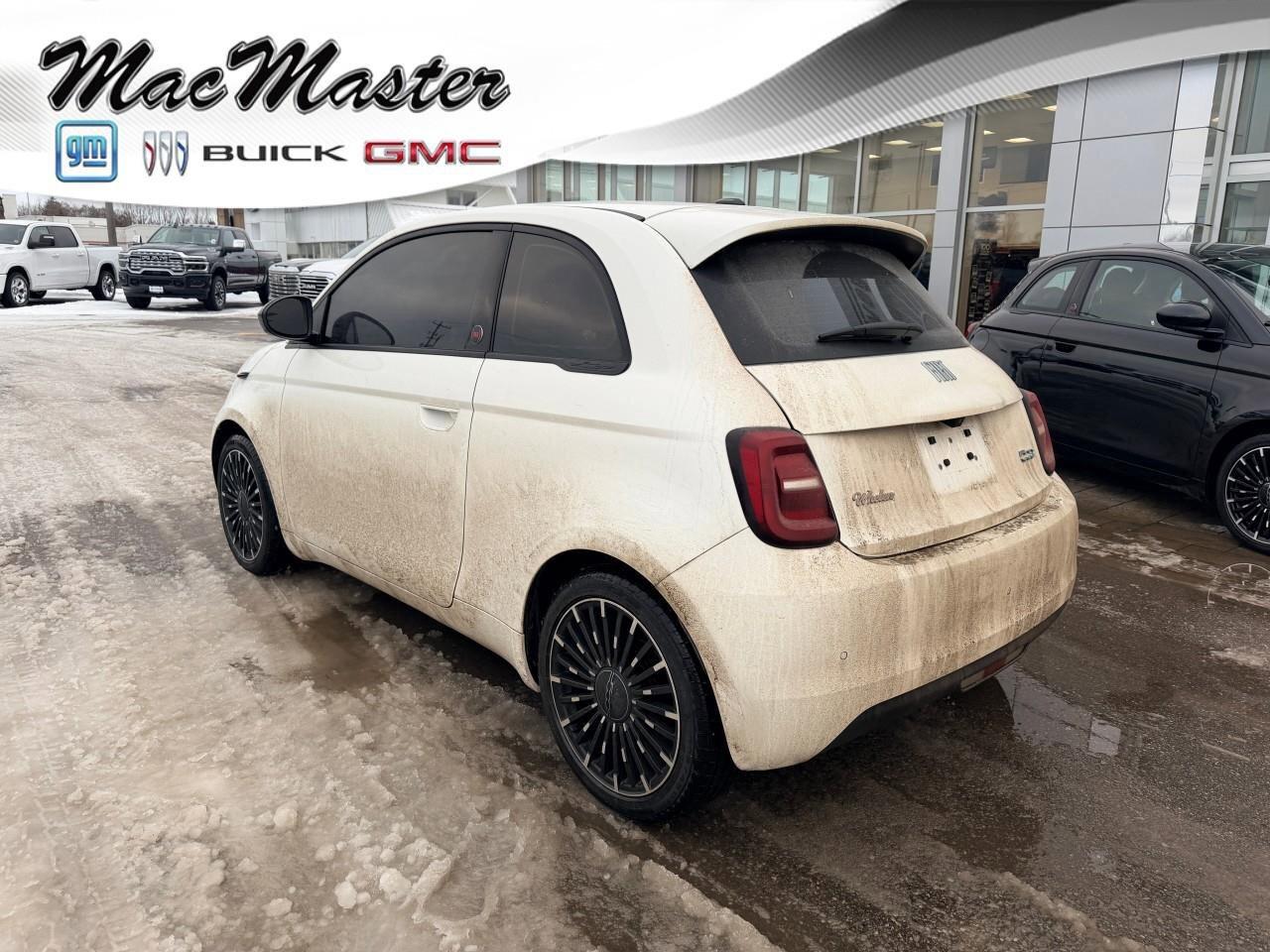 2025 Fiat 500E INSPI(RED)500E (RED), ELECTRIC, FWD, 4-PASSENGER, Photo