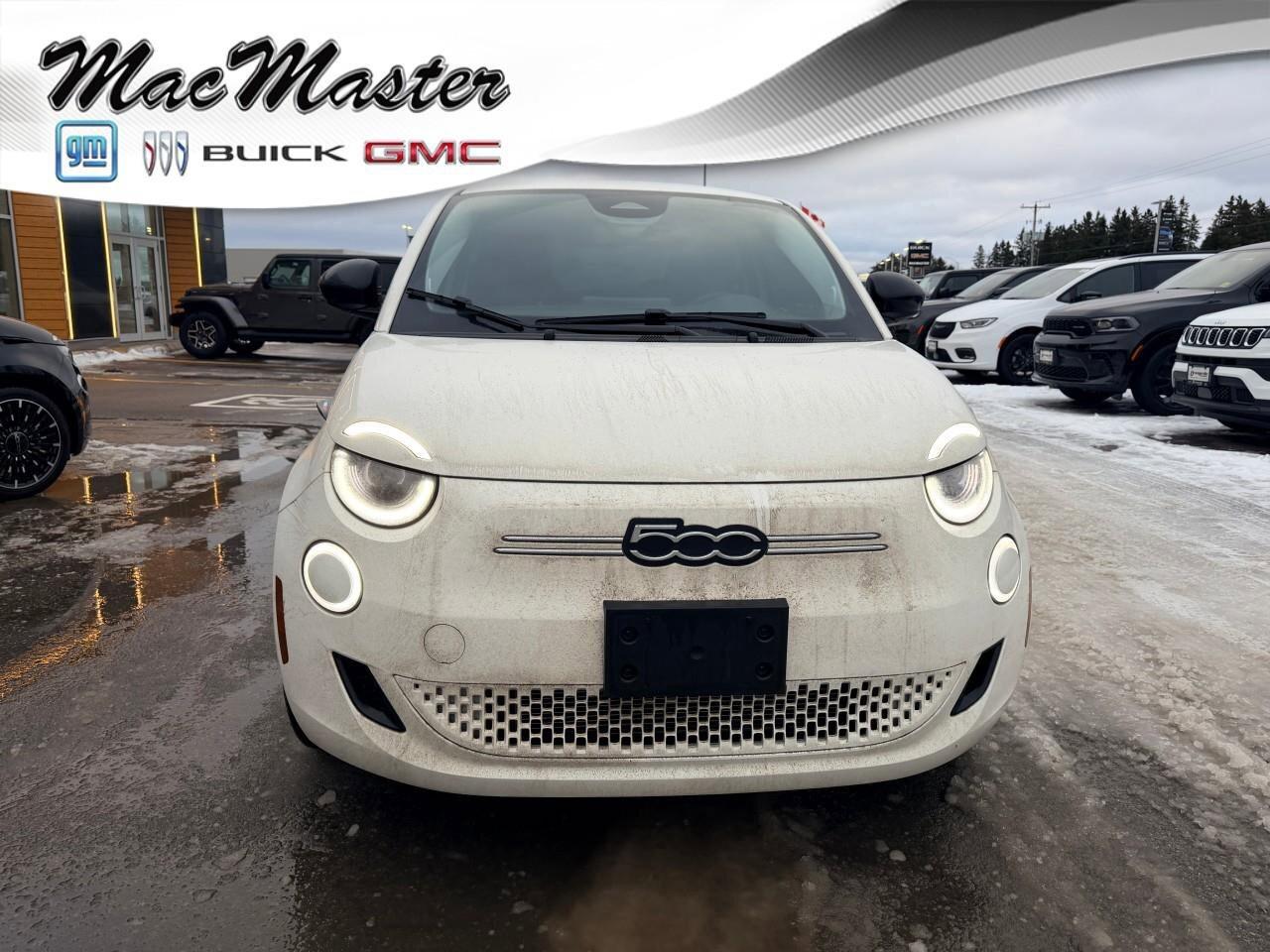 2025 Fiat 500E INSPI(RED)500E (RED), ELECTRIC, FWD, 4-PASSENGER, Photo