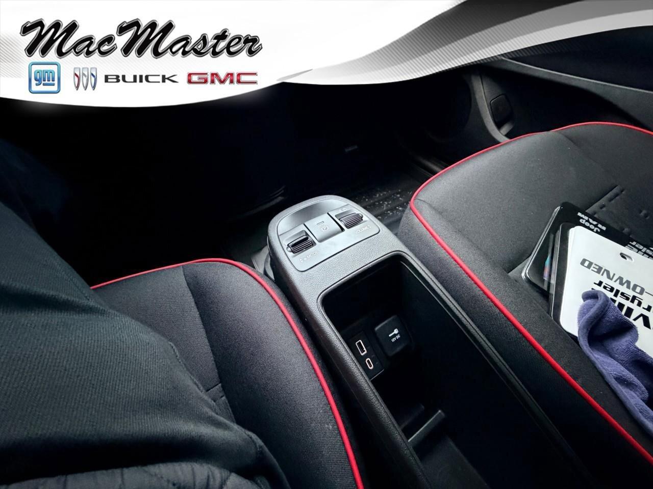 2025 Fiat 500E INSPI(RED)500E (RED), ELECTRIC, FWD, 4-PASSENGER, Photo