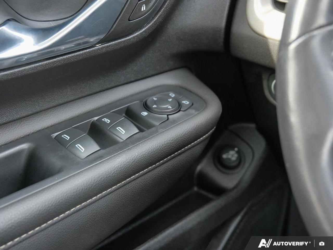 2020 GMC Terrain DenaliDENALI, 2.0L 4-CYLIDNER, AWD, ALLOYS, LEATHE Photo