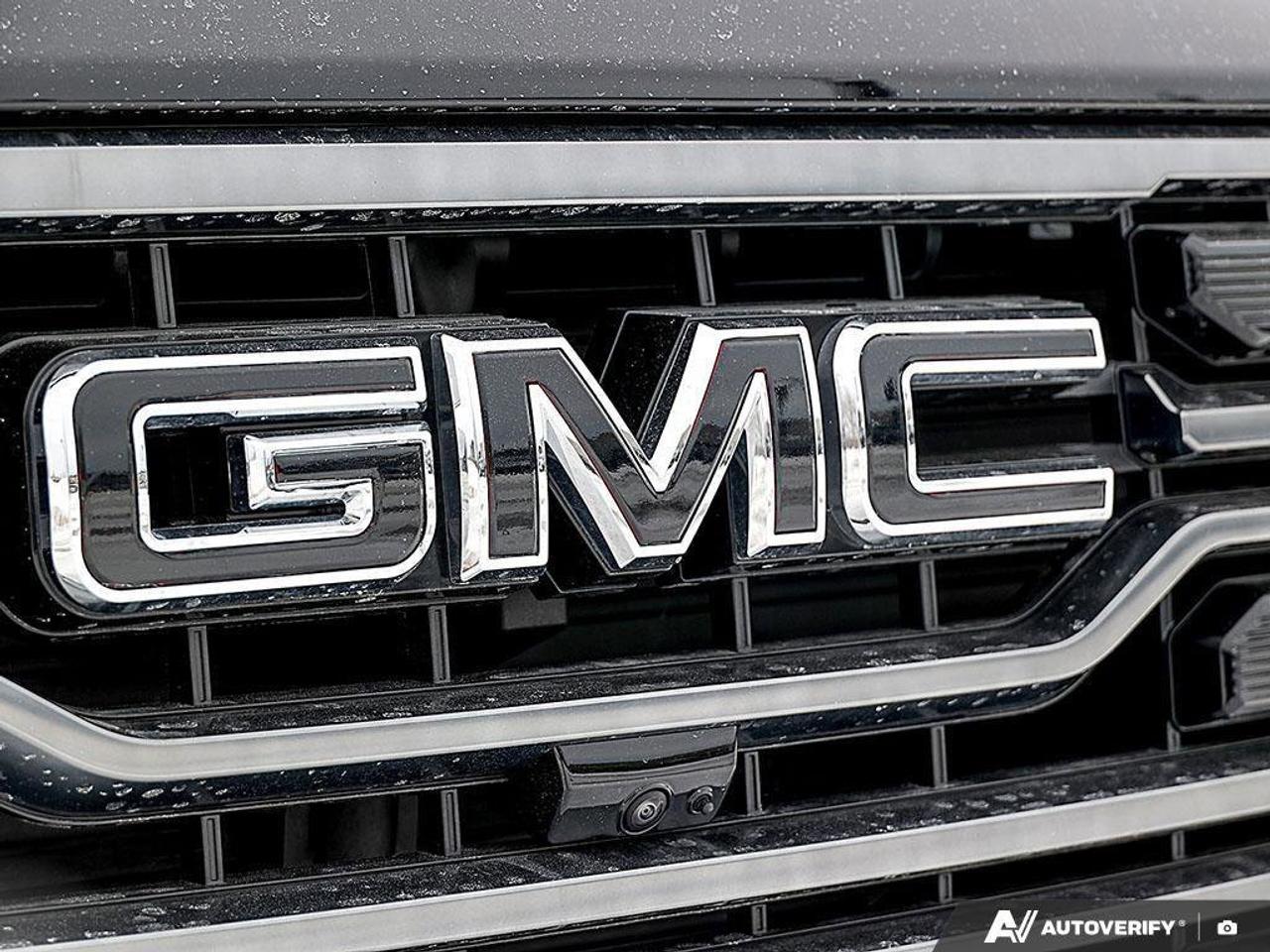 2025 GMC Sierra 1500 AT4AT4, DURAMAX 3.0L, 4X4, LEATHER, ALLOYS, LOW KM Photo