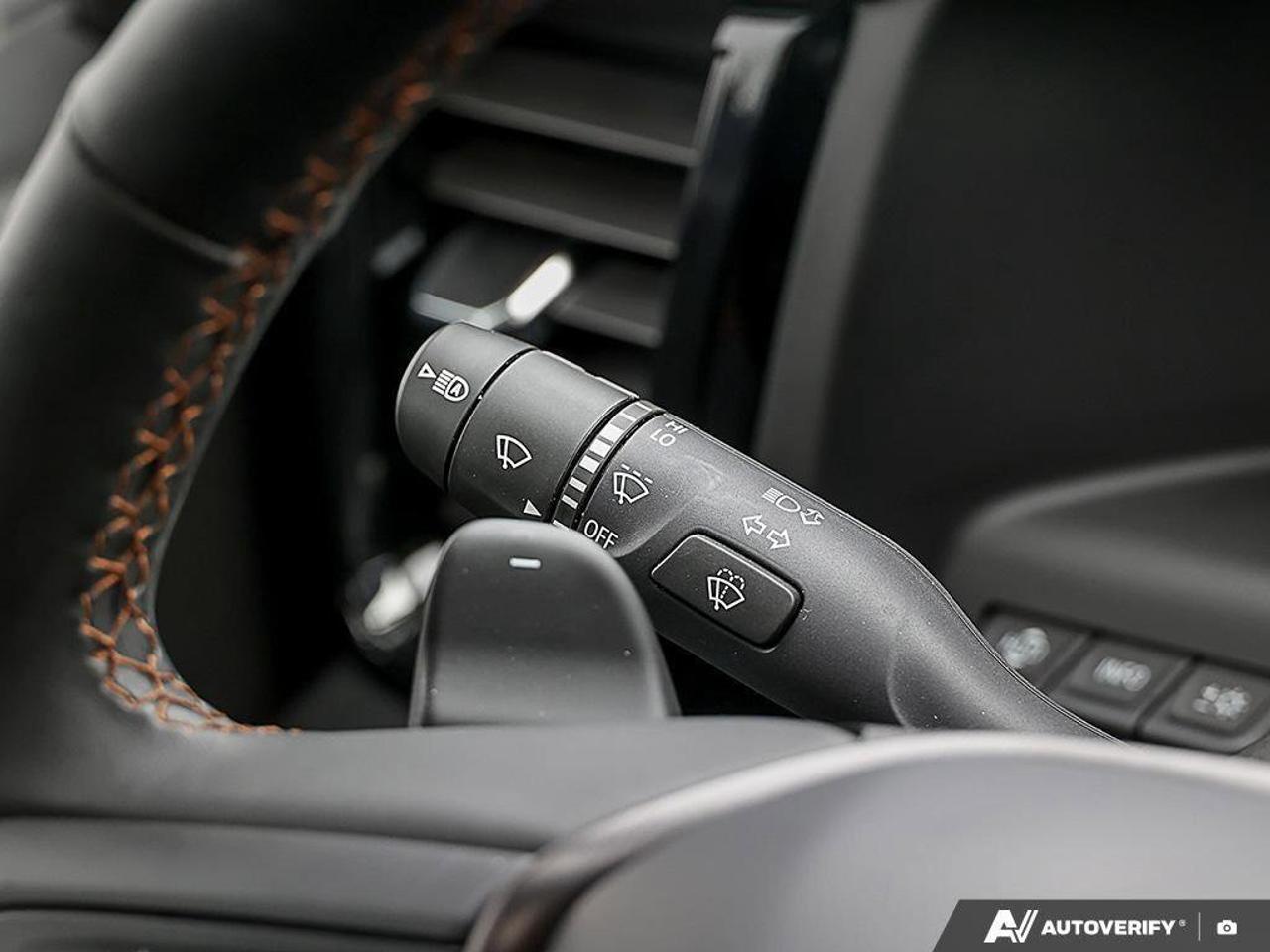 2025 GMC Sierra 1500 AT4AT4, DURAMAX 3.0L, 4X4, LEATHER, ALLOYS, LOW KM Photo