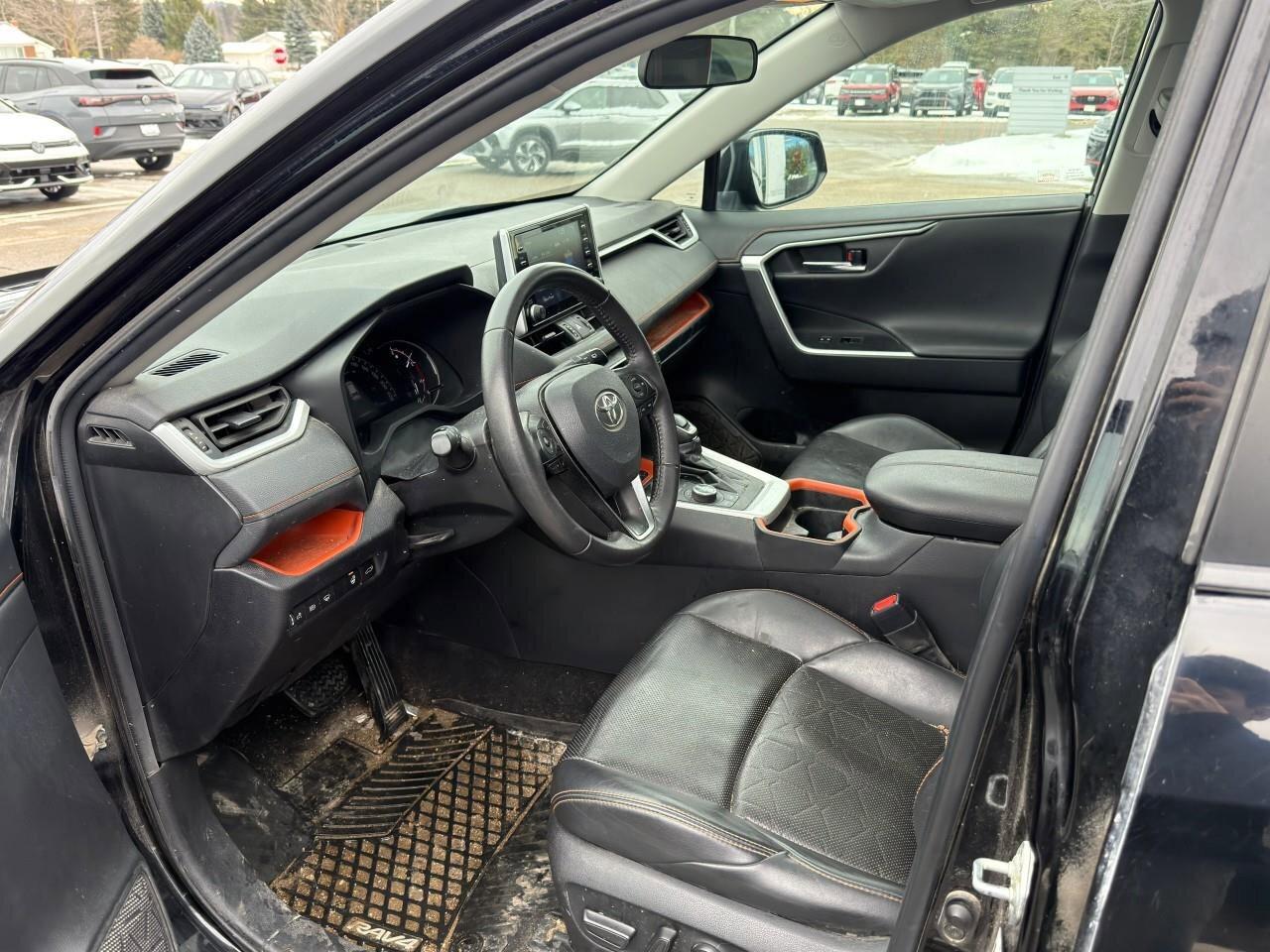 2021 Toyota RAV4 TrailCERTIFIED AS-TRADED, AWD, ONE OWNER, ACCIDENT Photo