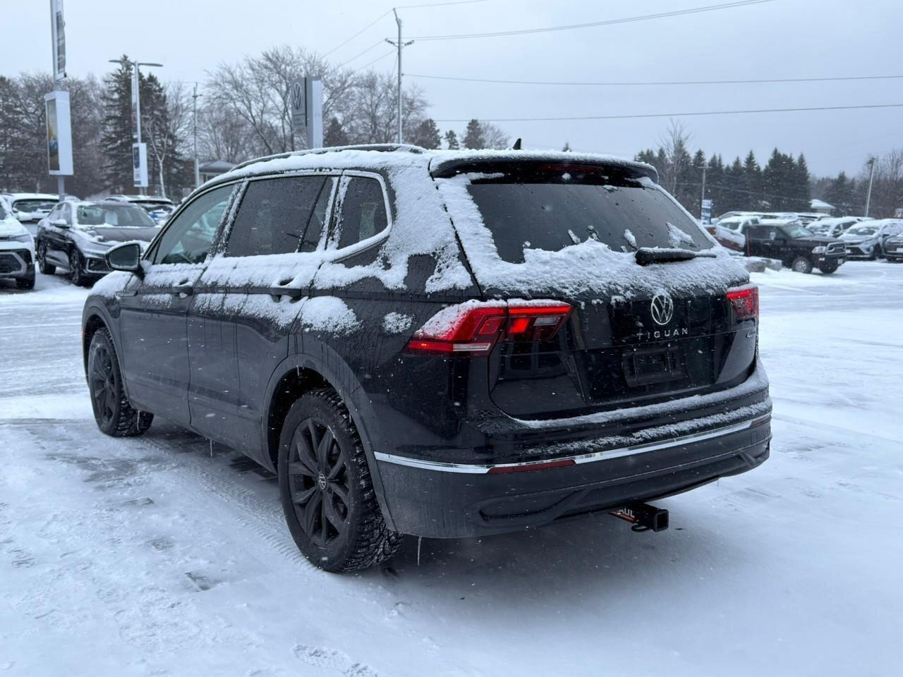 2022 Volkswagen Tiguan ComfortlineACCIDENT-FREE, AWD, SUNROOF, HTD SEATS, Photo