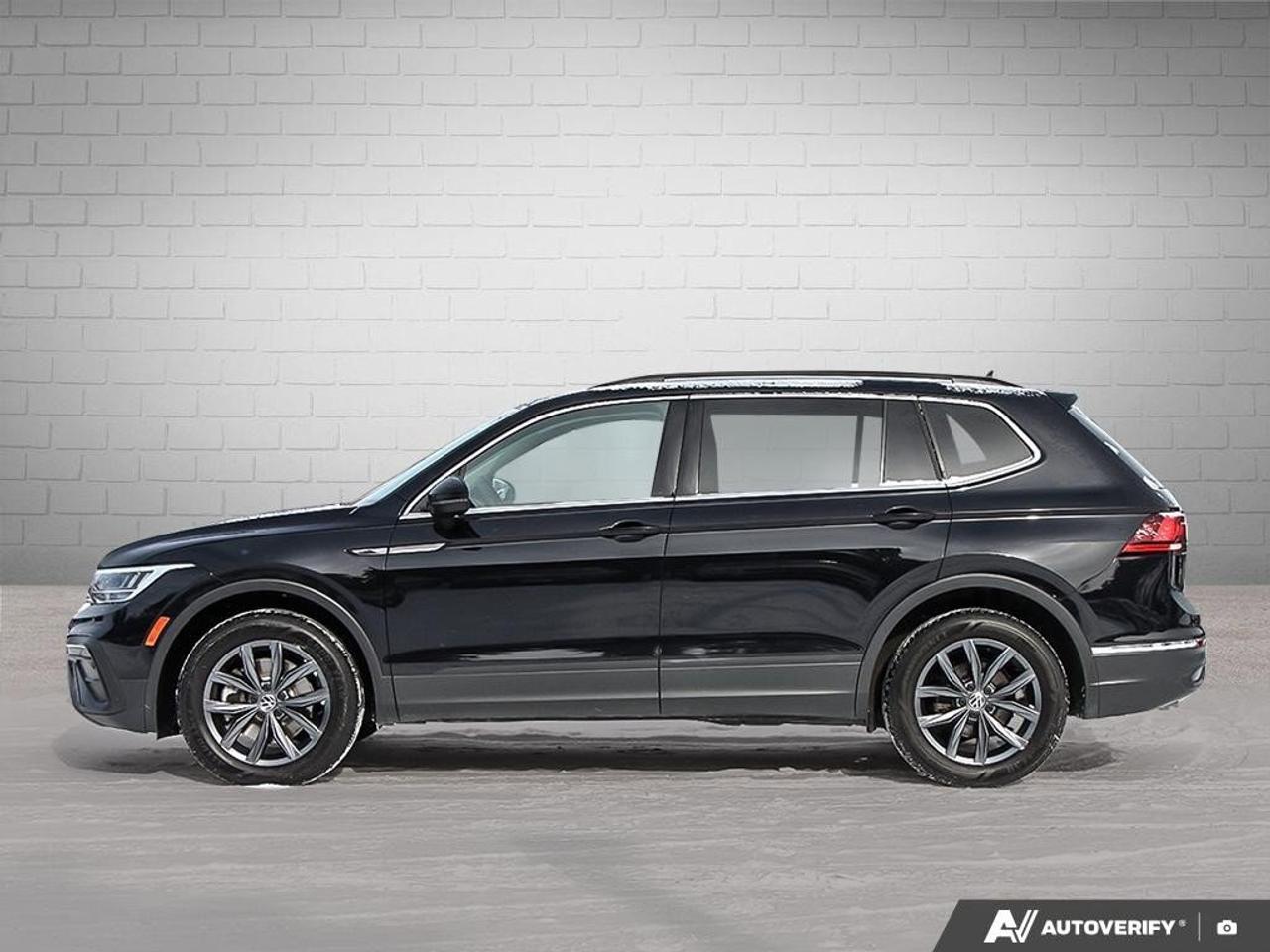 2022 Volkswagen Tiguan ComfortlineACCIDENT-FREE, AWD, SUNROOF, HTD SEATS, Photo2