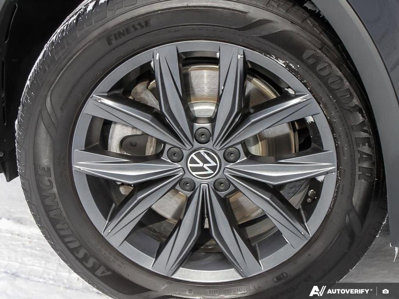 2022 Volkswagen Tiguan ComfortlineACCIDENT-FREE, AWD, SUNROOF, HTD SEATS, Photo