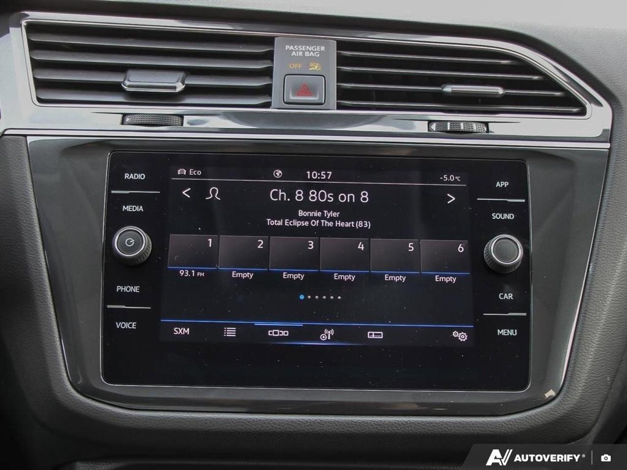 2022 Volkswagen Tiguan ComfortlineACCIDENT-FREE, AWD, SUNROOF, HTD SEATS, Photo