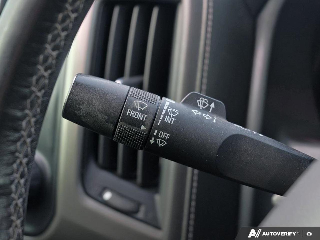 2018 Chevrolet Silverado 1500 High CountryHIGH COUNTRY, 5.3L V8, 4X4, LEATHER, C Photo