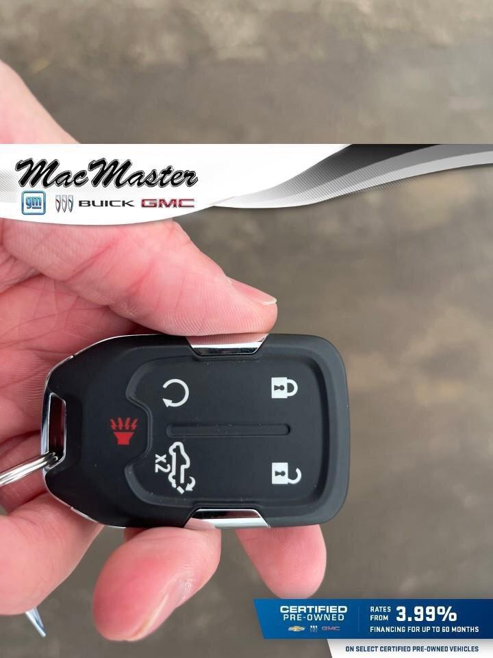 2021 GMC Sierra 1500 DenaliDENALI, 6.2L V8, 4X4, LEATHER, ALLOYS, LOADE Photo