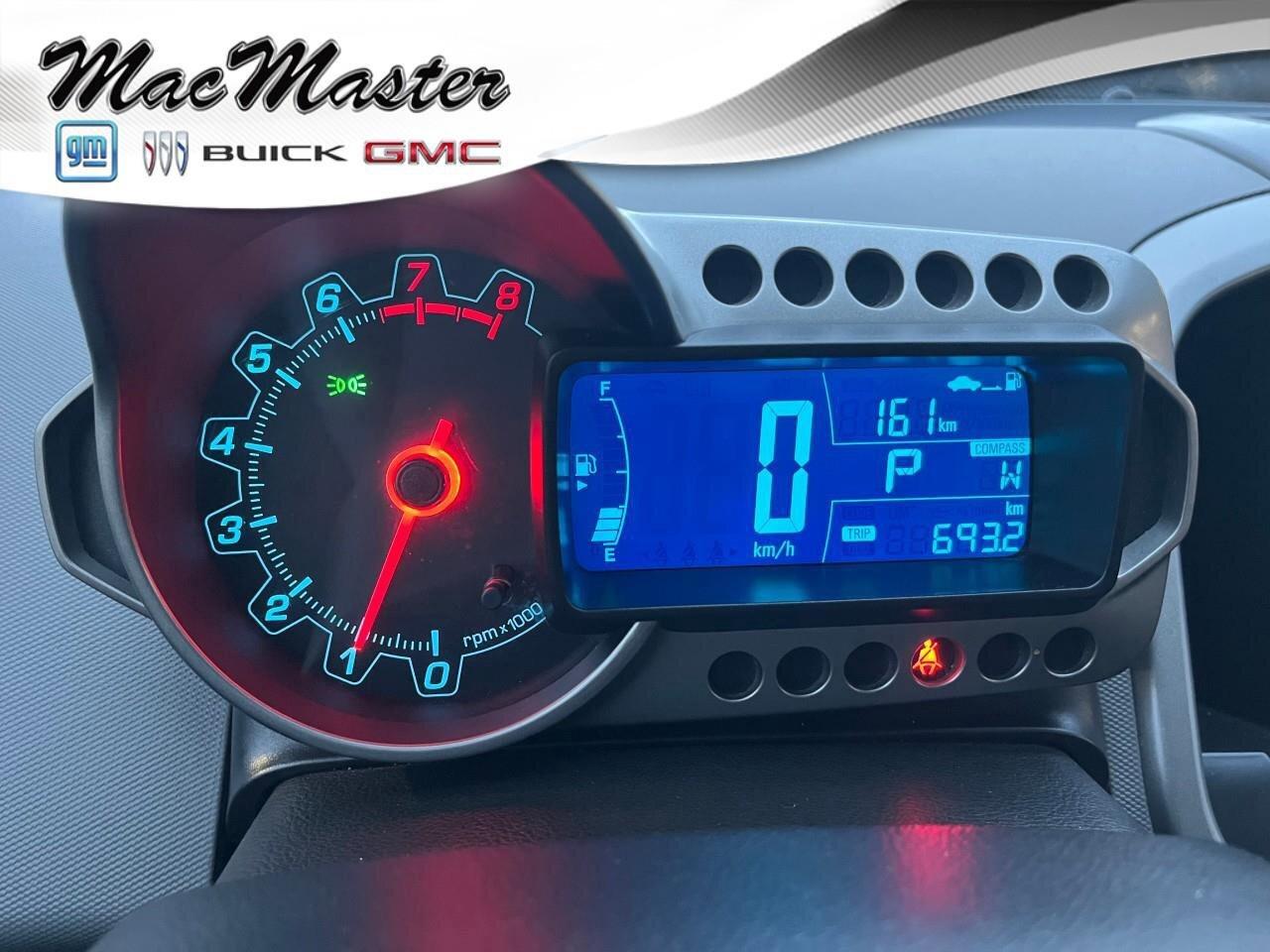 2015 Chevrolet Sonic LTHATCHBACK, LT, 1.8L, AUTOMATIC, FWD, CLOTH, AS-T Photo