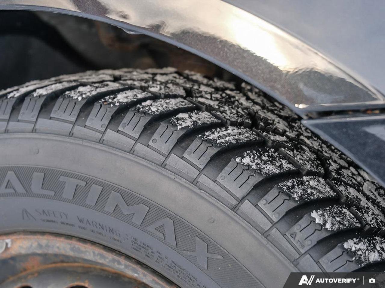 2015 Chevrolet Sonic LTHATCHBACK, LT, 1.8L, AUTOMATIC, FWD, CLOTH, AS-T Photo