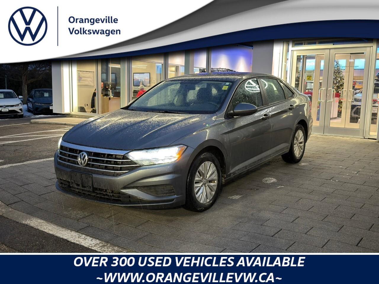 2019 Volkswagen Jetta ComfortlineMANUAL! HTD SEATS, APPLE CARPLAY, BACKU Photo0