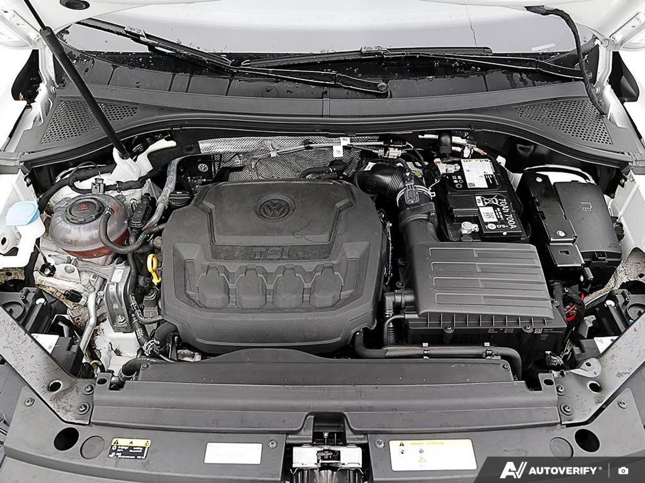 2024 Volkswagen Tiguan TrendlineONE-OWNER, ACCIDENT-FREE, AWD, THIRD ROW Photo