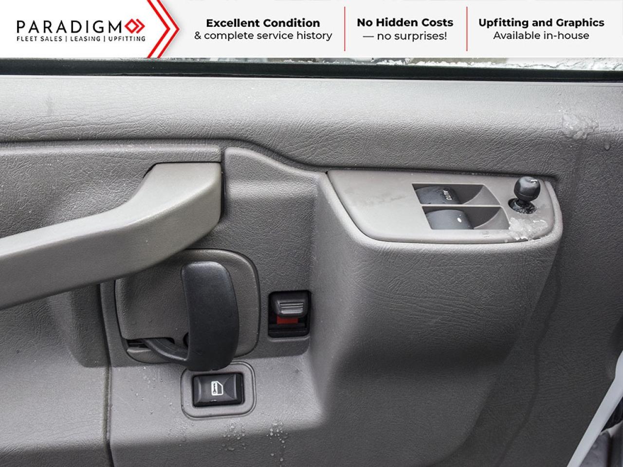 2024 Chevrolet Express Chevy express 135"wb Low roof Ready to work! Photo