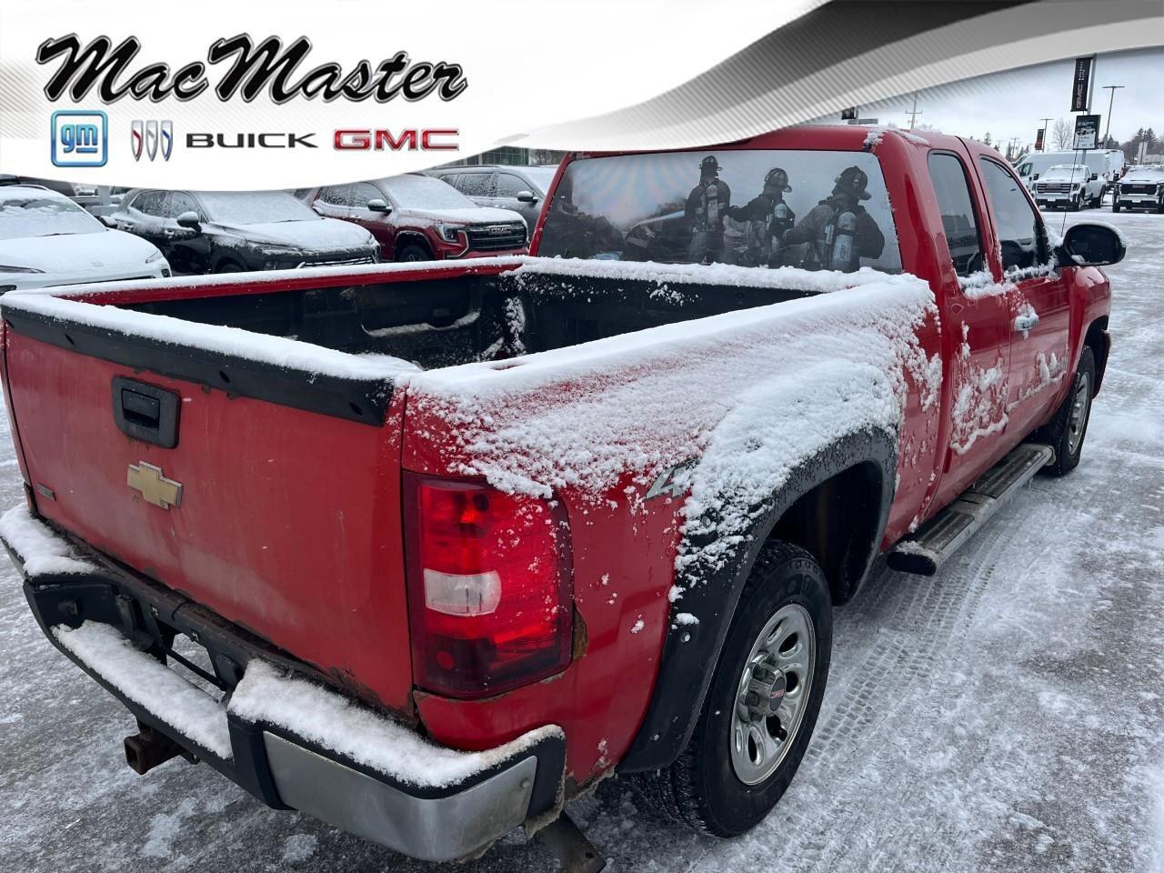 2011 Chevrolet Silverado 1500 LSLS, 4.8L V8, 4X4, CLOTH, AS-TRADED! Photo