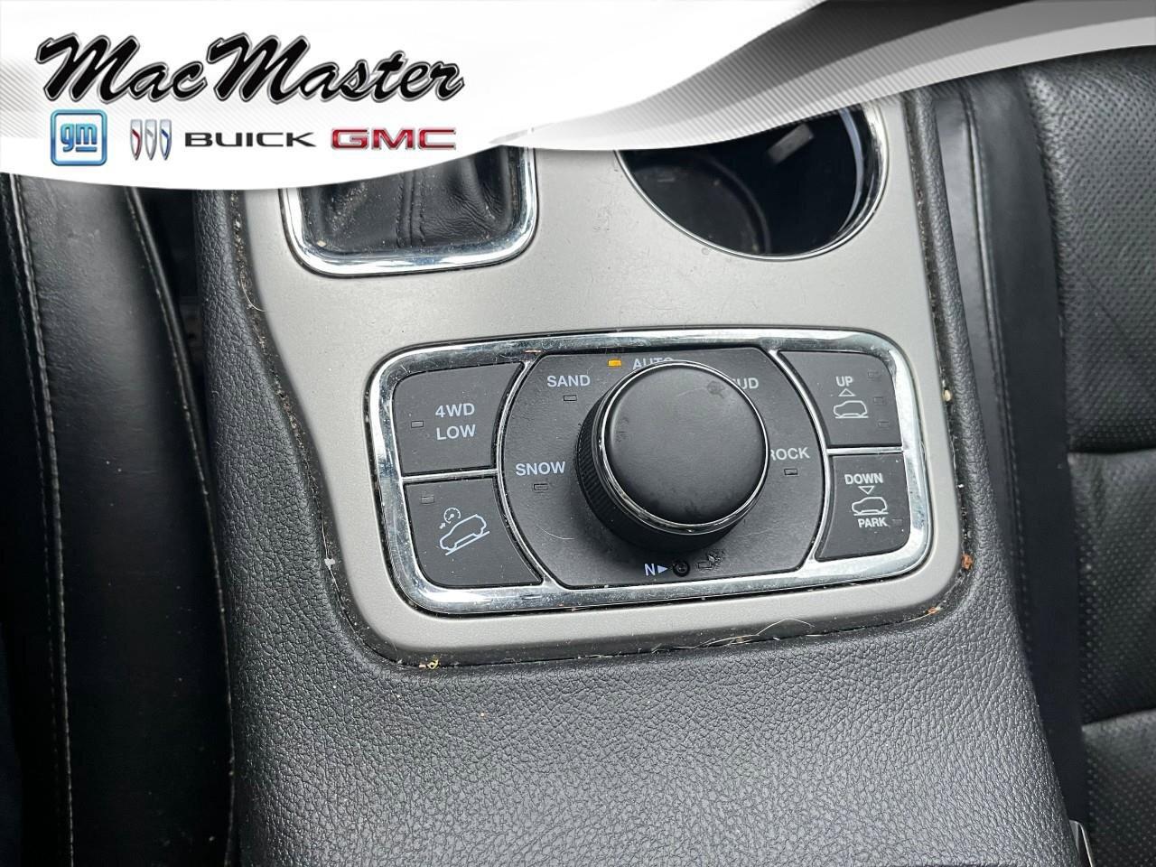 2017 Jeep Grand Cherokee SummitSUMMIT, 5.7L V8, AWD, LEATHER, ALLOYS, 1-OWN Photo