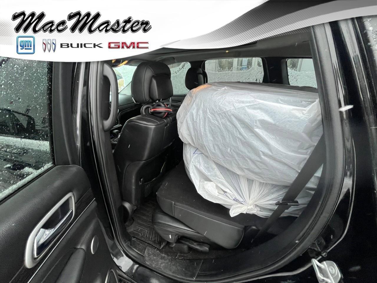 2017 Jeep Grand Cherokee SummitSUMMIT, 5.7L V8, AWD, LEATHER, ALLOYS, 1-OWN Photo