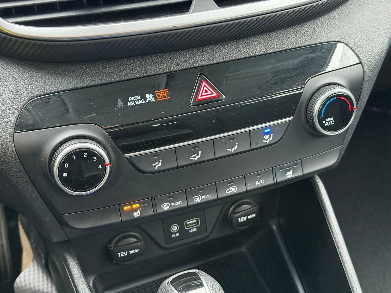 2019 Hyundai Tucson EssentialACCIDENT-FREE, AWD, HTD SEATS, BACKUP CAM Photo