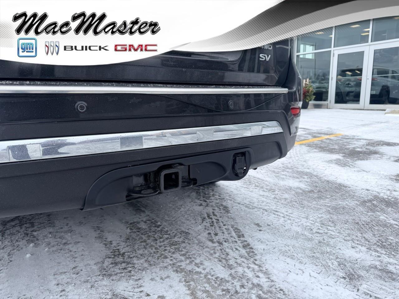 2016 Nissan Pathfinder SVS, 3.5L V6, CVT, AWD, CLOTH, 7-PASSENGER, AS-TRA Photo