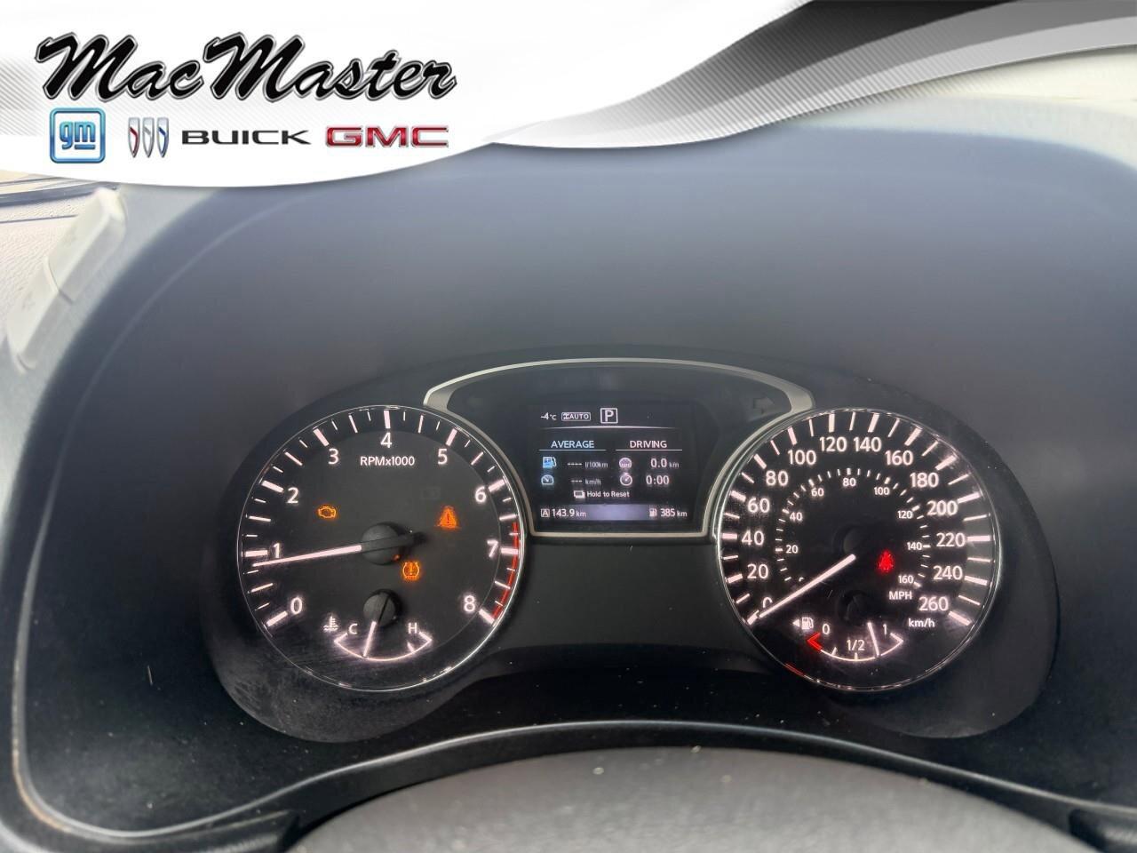 2016 Nissan Pathfinder SVS, 3.5L V6, CVT, AWD, CLOTH, 7-PASSENGER, AS-TRA Photo