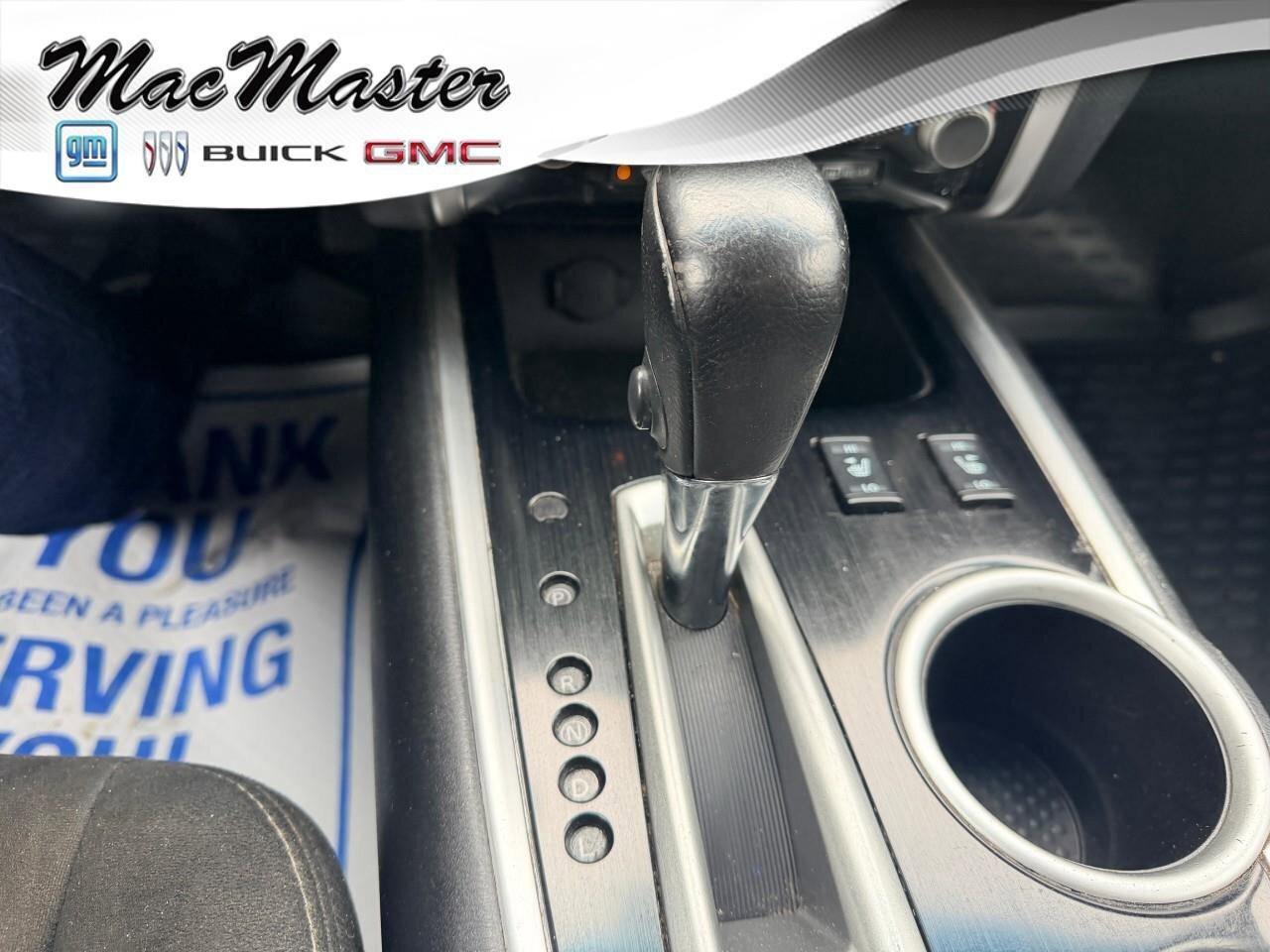 2016 Nissan Pathfinder SVS, 3.5L V6, CVT, AWD, CLOTH, 7-PASSENGER, AS-TRA Photo