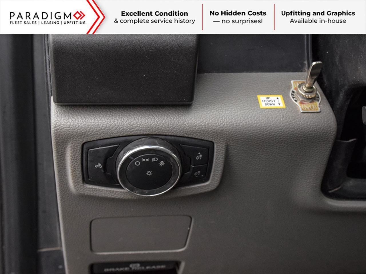 2019 Ford F-550 dump Truck PLOW AND SALTER INSTALLED! WORK READY!! Photo