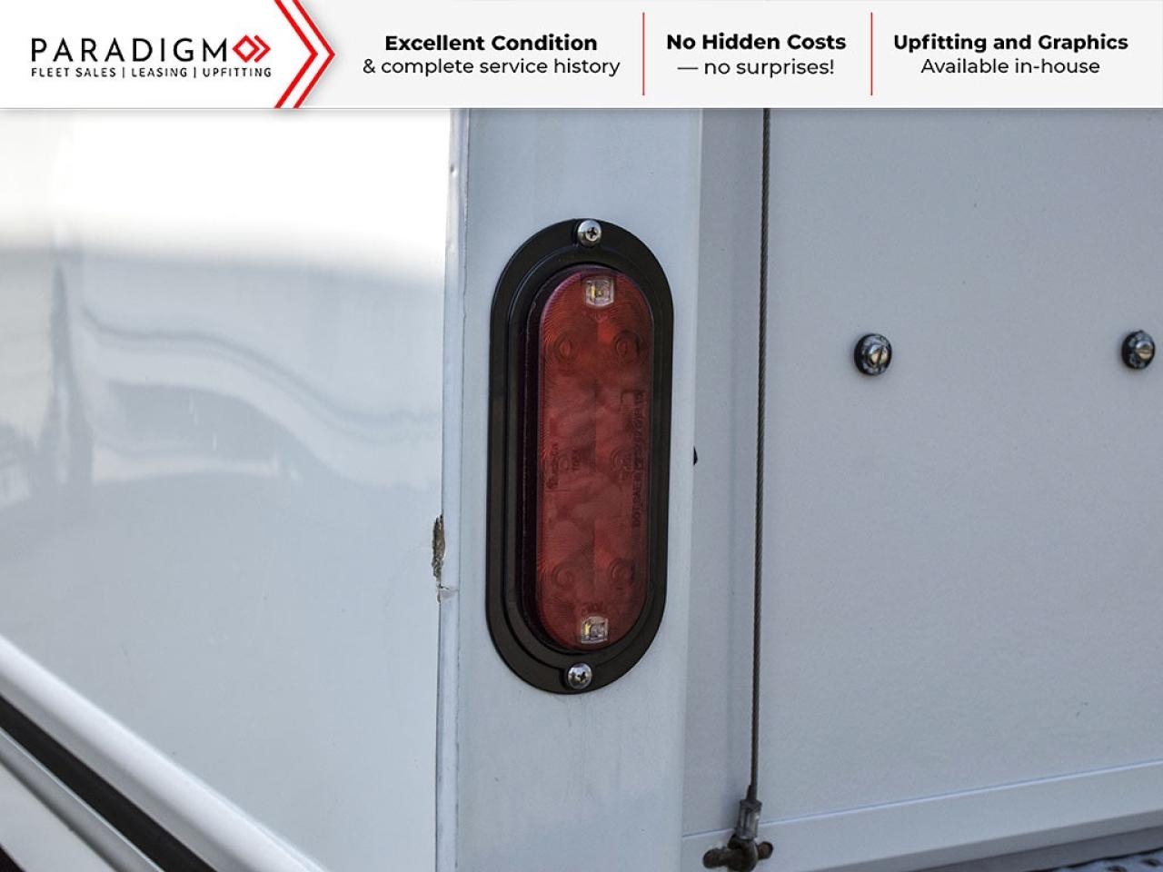 2023 Ford E-450 16 FT CUBE BOX STANDARD TRUCK Photo2