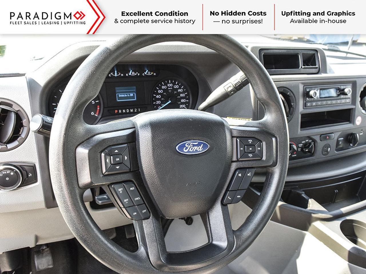 2023 Ford E-Series Cutaway 176" 16 ft Cube Box Standard Truck Photo