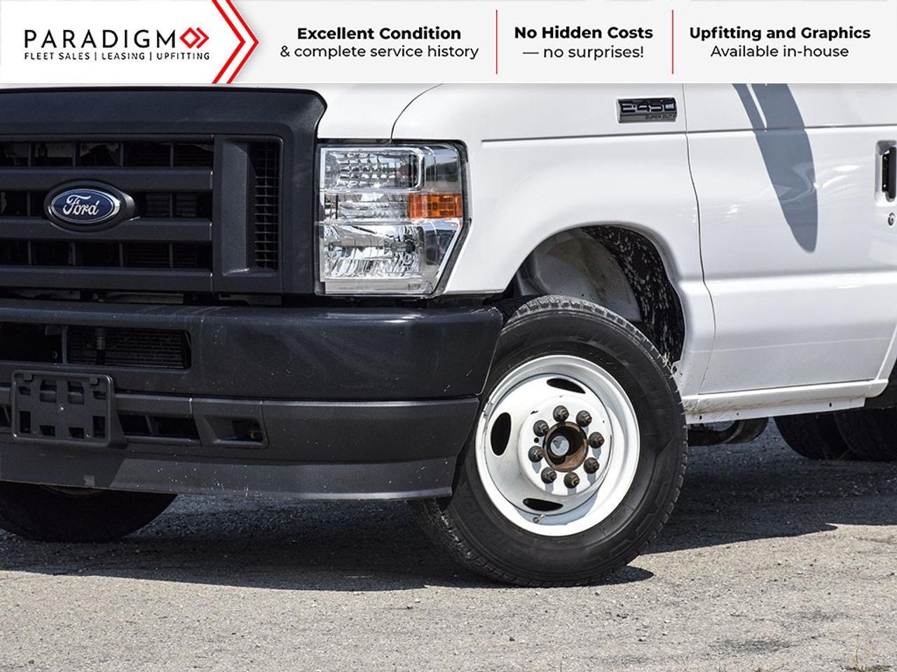 2023 Ford E-Series Cutaway 176" 16 ft Cube Box Standard Truck Photo