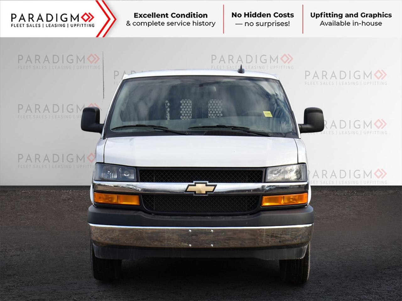 2024 Chevrolet Express 135"WB LOW ROOF WORK READY Photo3