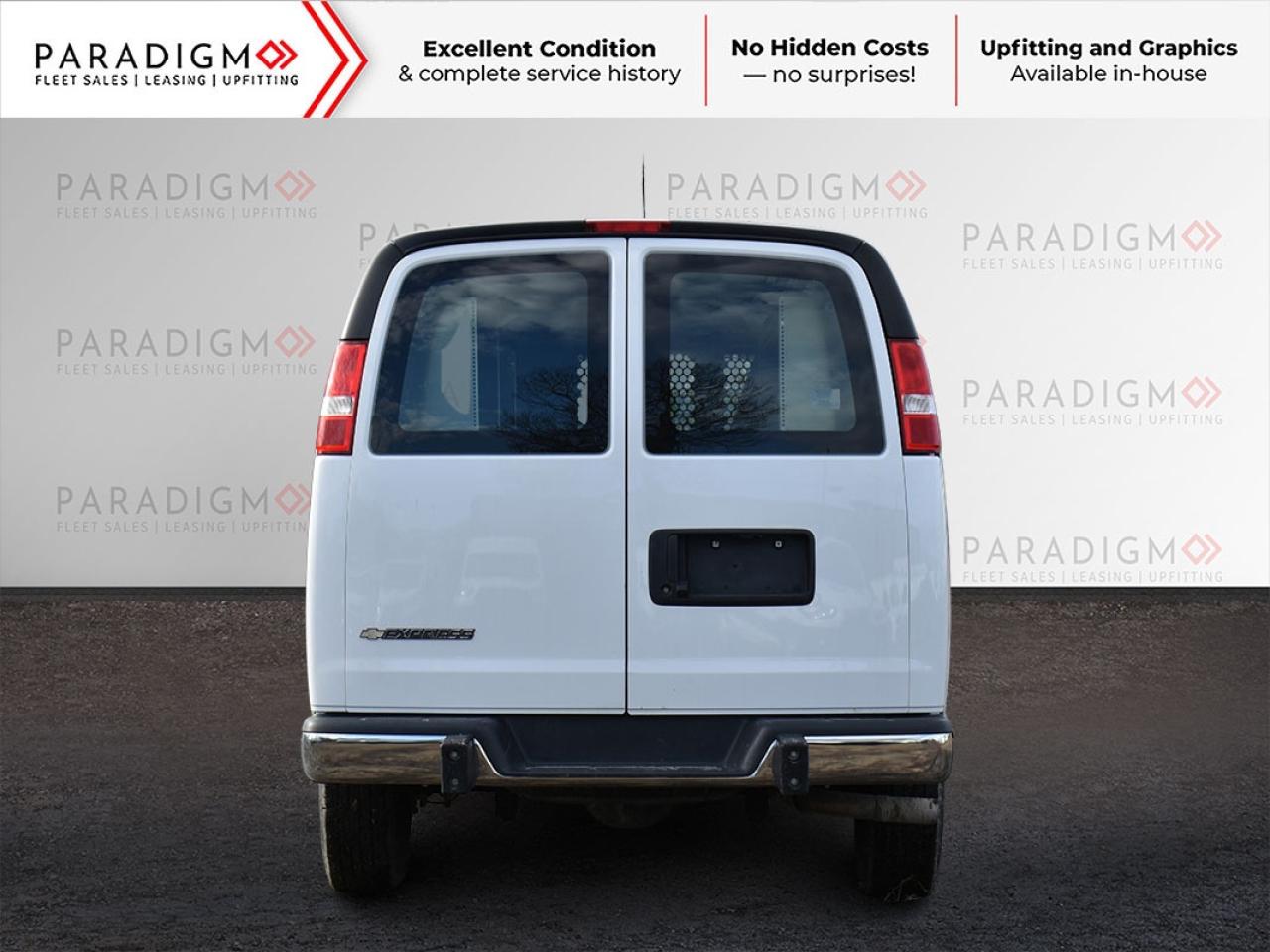 2024 Chevrolet Express 135"WB LOW ROOF WORK READY Photo