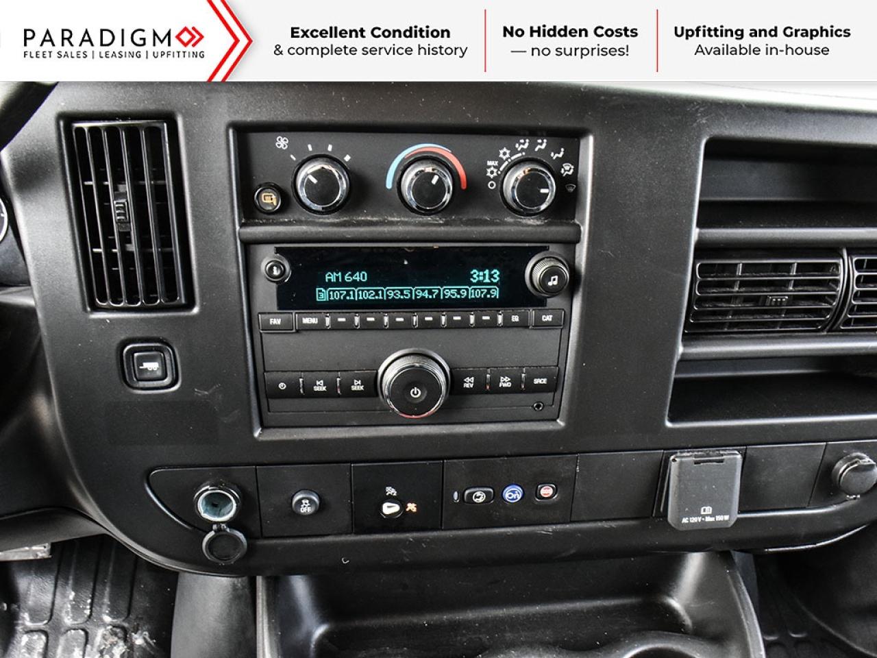 2024 Chevrolet Express 135"WB LOW ROOF WORK READY Photo