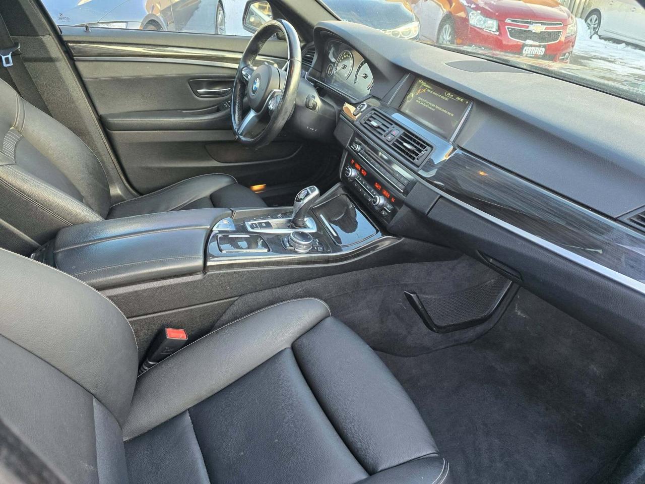 2014 BMW 5 Series 4dr Sdn 535i xDrive AWD Photo