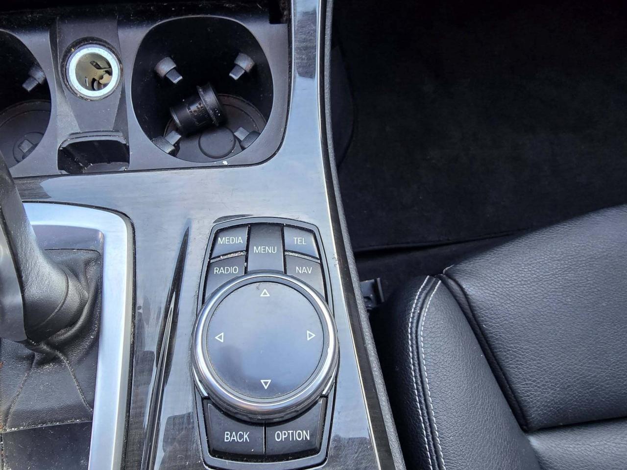 2014 BMW 5 Series 4dr Sdn 535i xDrive AWD Photo