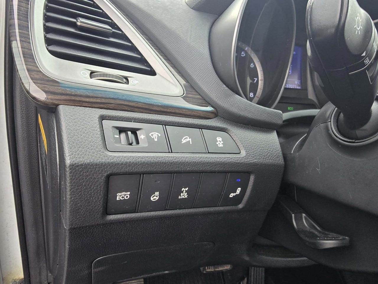 2014 Hyundai Santa Fe Sport AWD 4dr 2.4L Luxury Photo