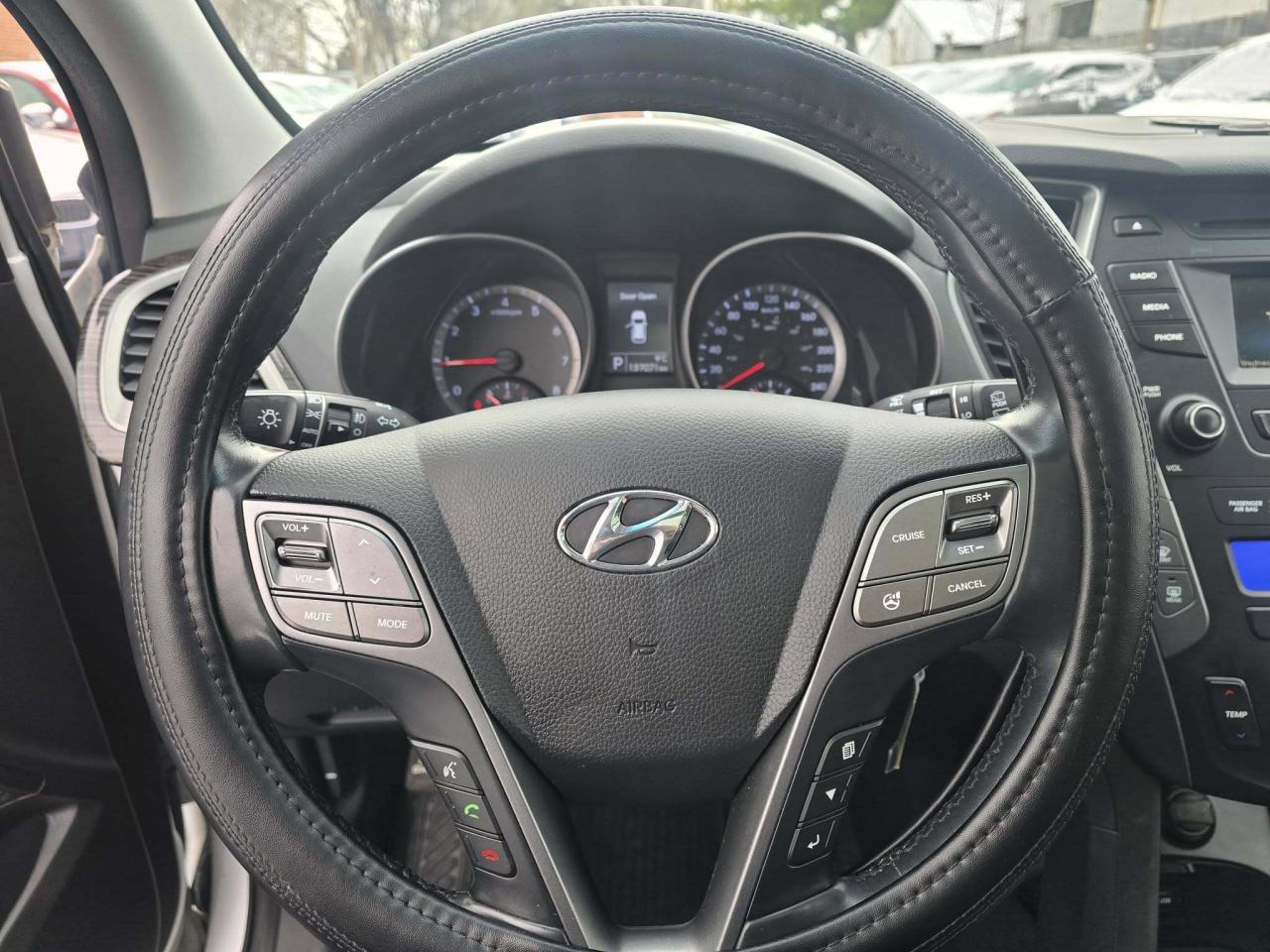 2014 Hyundai Santa Fe Sport AWD 4dr 2.4L Luxury Photo