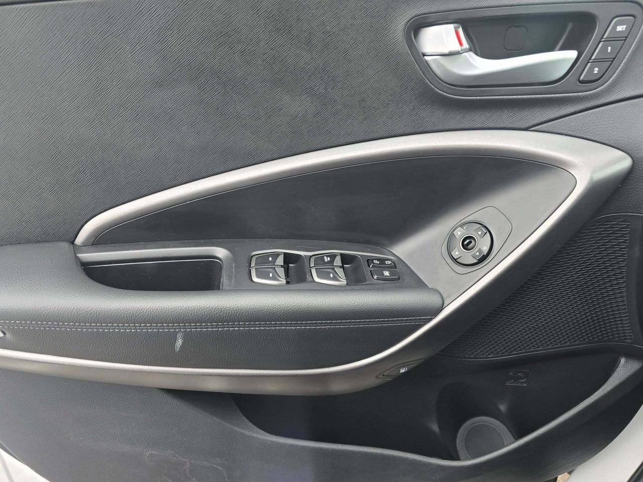 2014 Hyundai Santa Fe Sport AWD 4dr 2.4L Luxury Photo